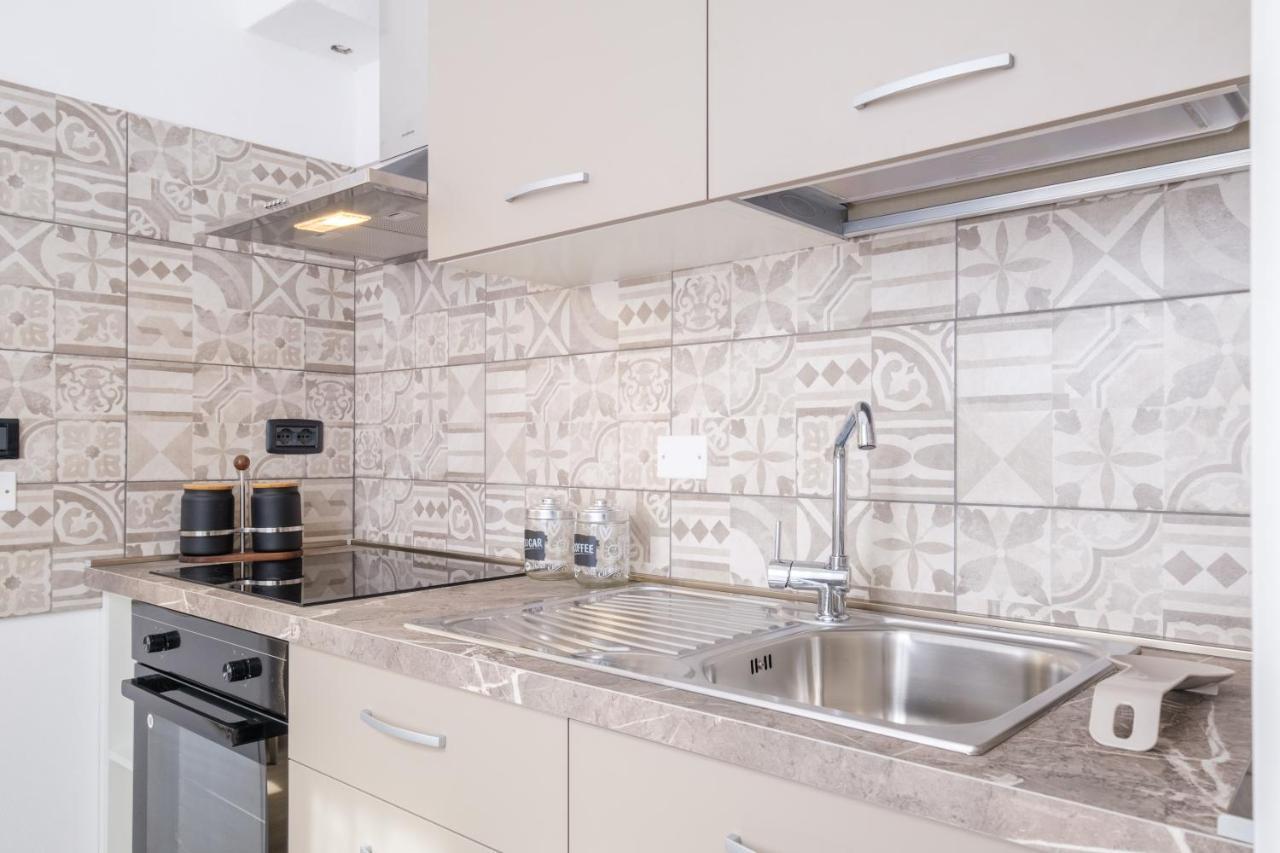 Residence Dell'Abbadia By Studio Vita Болонья Экстерьер фото
